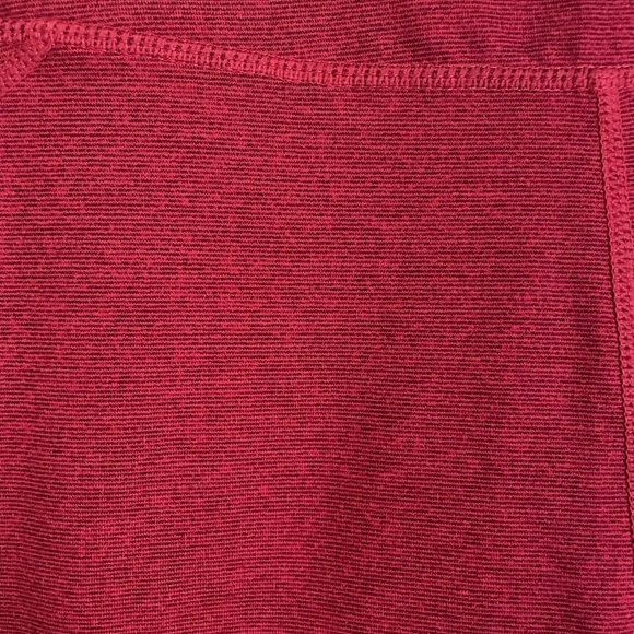 Fabletics Women’s Lima Capri Leggings L Cranberry Stripe - Picture 5 of 9
